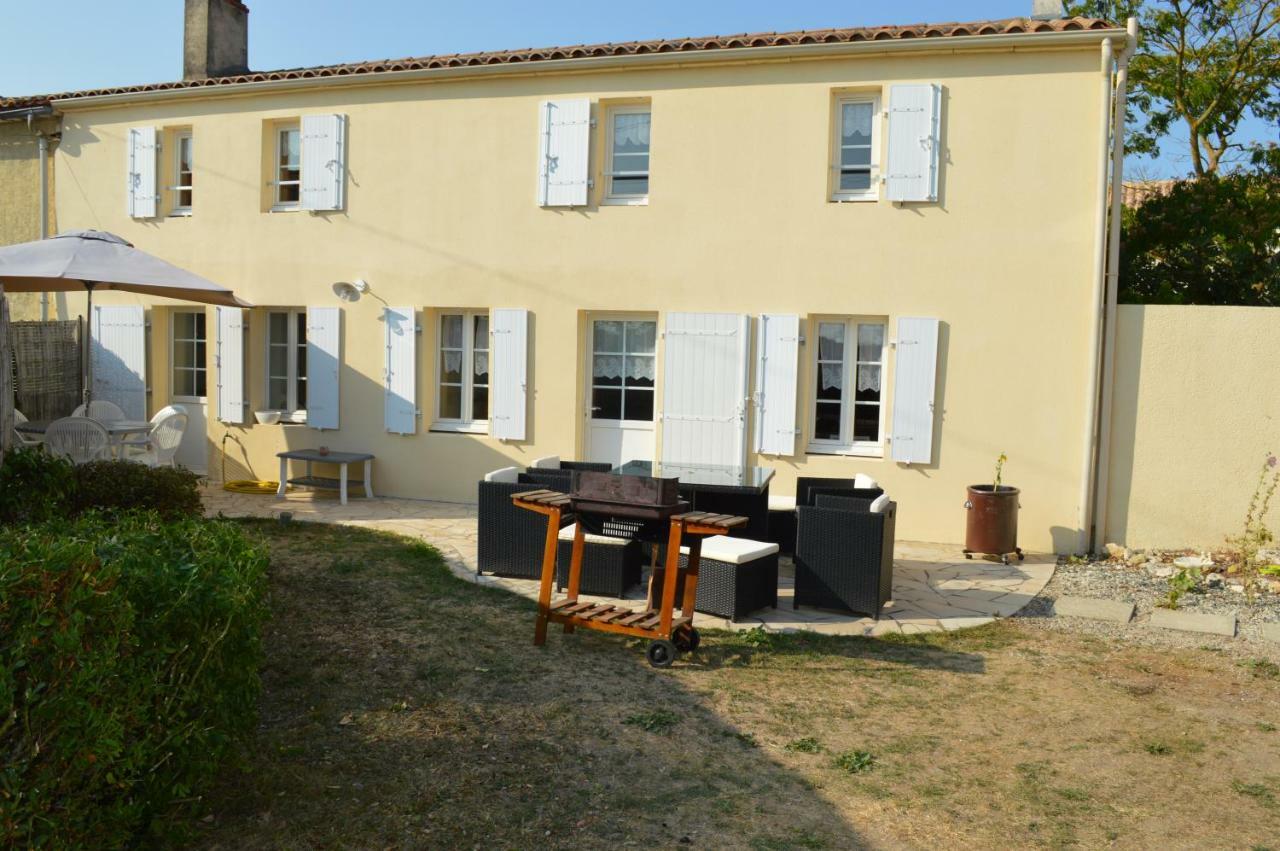 Les Tremieres Villa Le Thou Kültér fotó